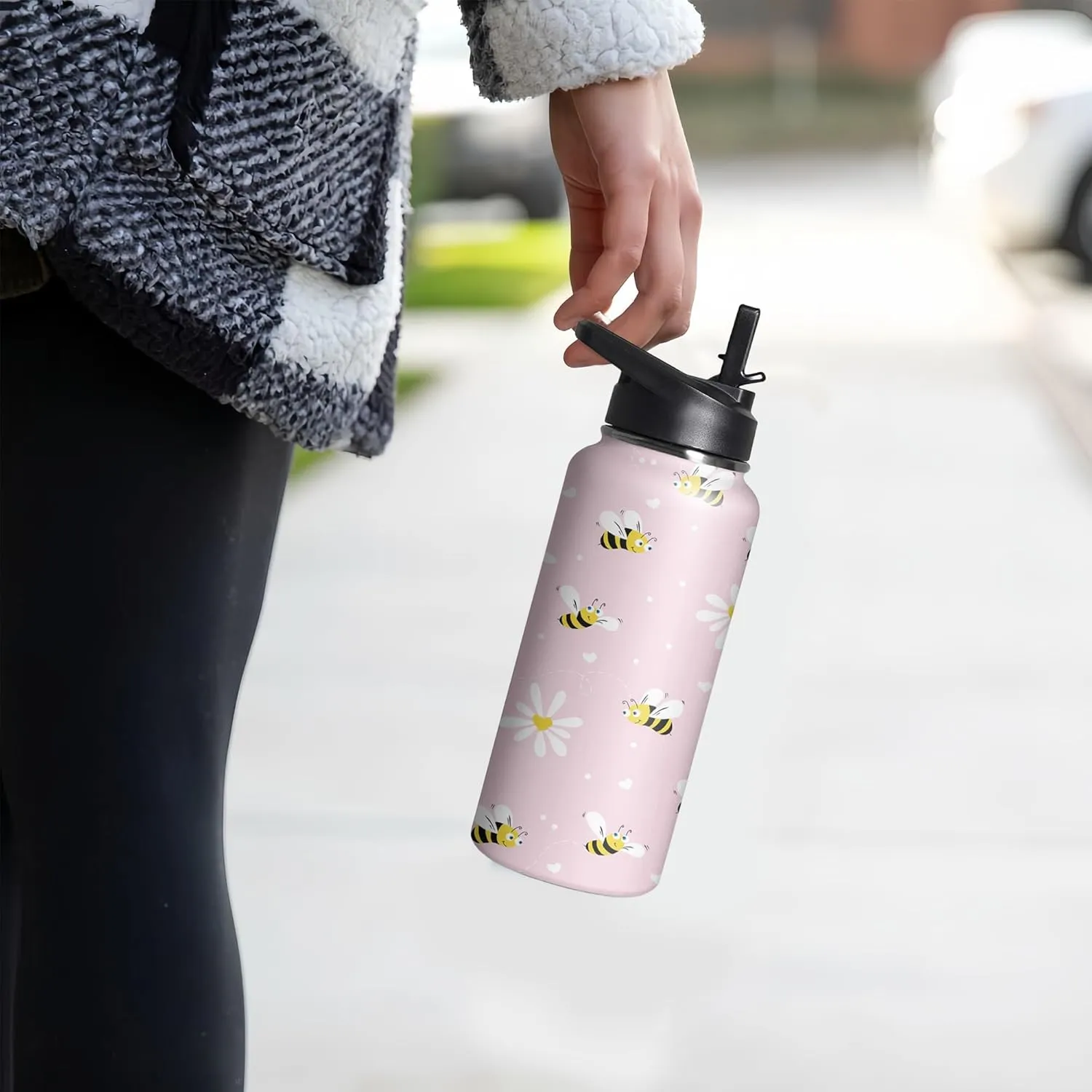32oz Cute Bee Water Bottle with Handle and Flip Straw, Sports Stainless Steel Insulated Cup, Travel Coffee Mug Tumbler, Birthday Mothers Day Chritmas Gifts for Women Animal Lovers