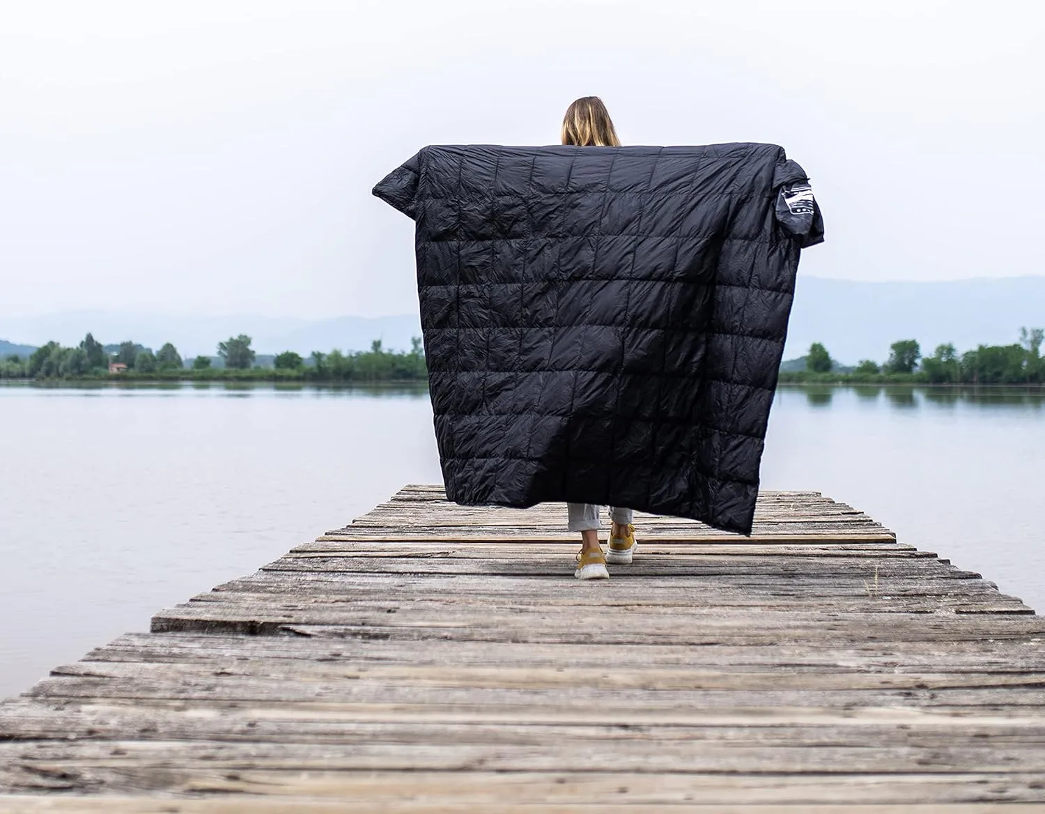 4Monster Packable Camping Blanket Lightweight,Compact Camping Quilt Water-Resistant, Wearable Warm Alternative Camping Blanket for Airplane, Hiking, Backpacking, Stadium,Beach