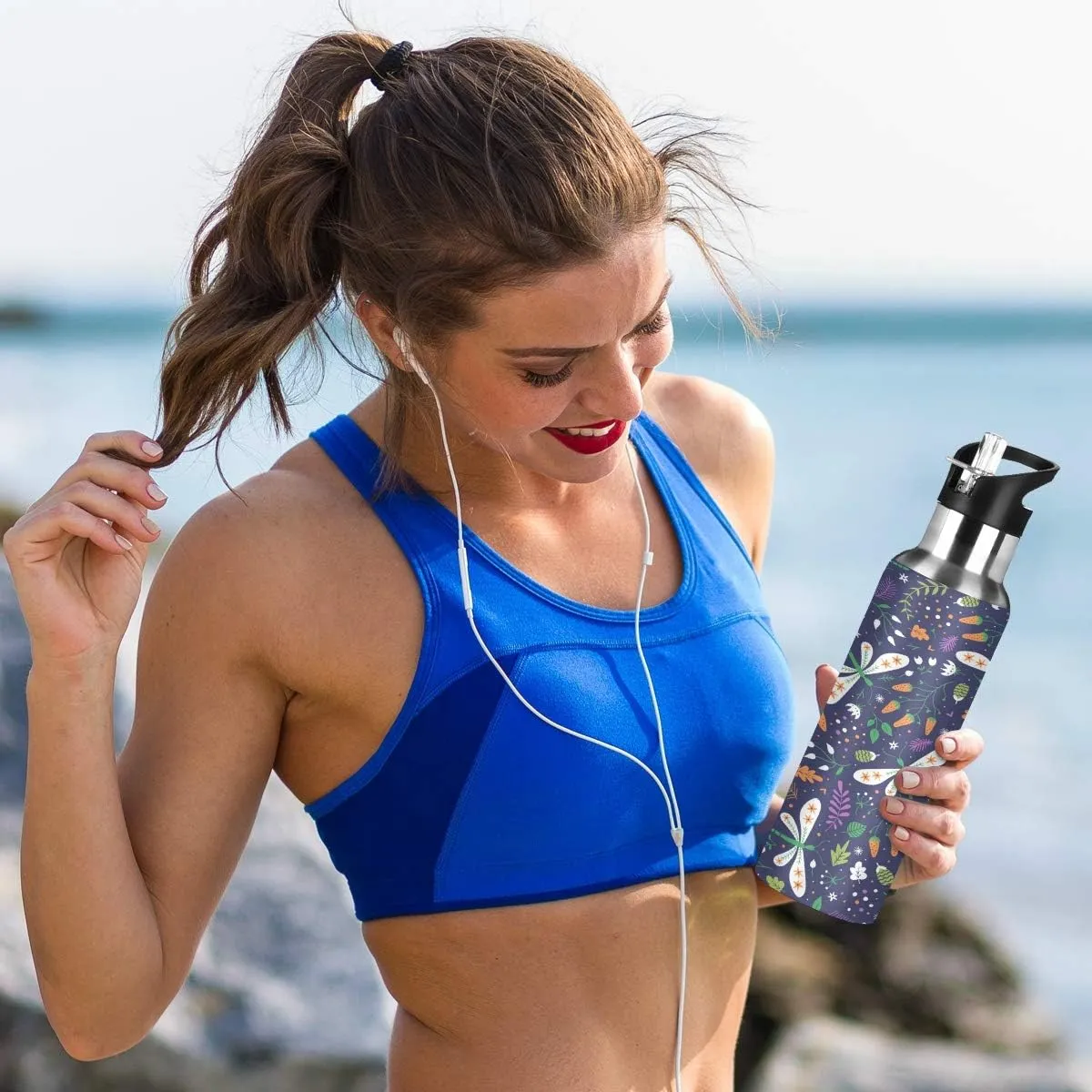 Berries and Dragonflies Sports Water Bottle 22 OZ BPA Free Leakproof Water Bottle for Fitness Gym Camping Outdoor Sports