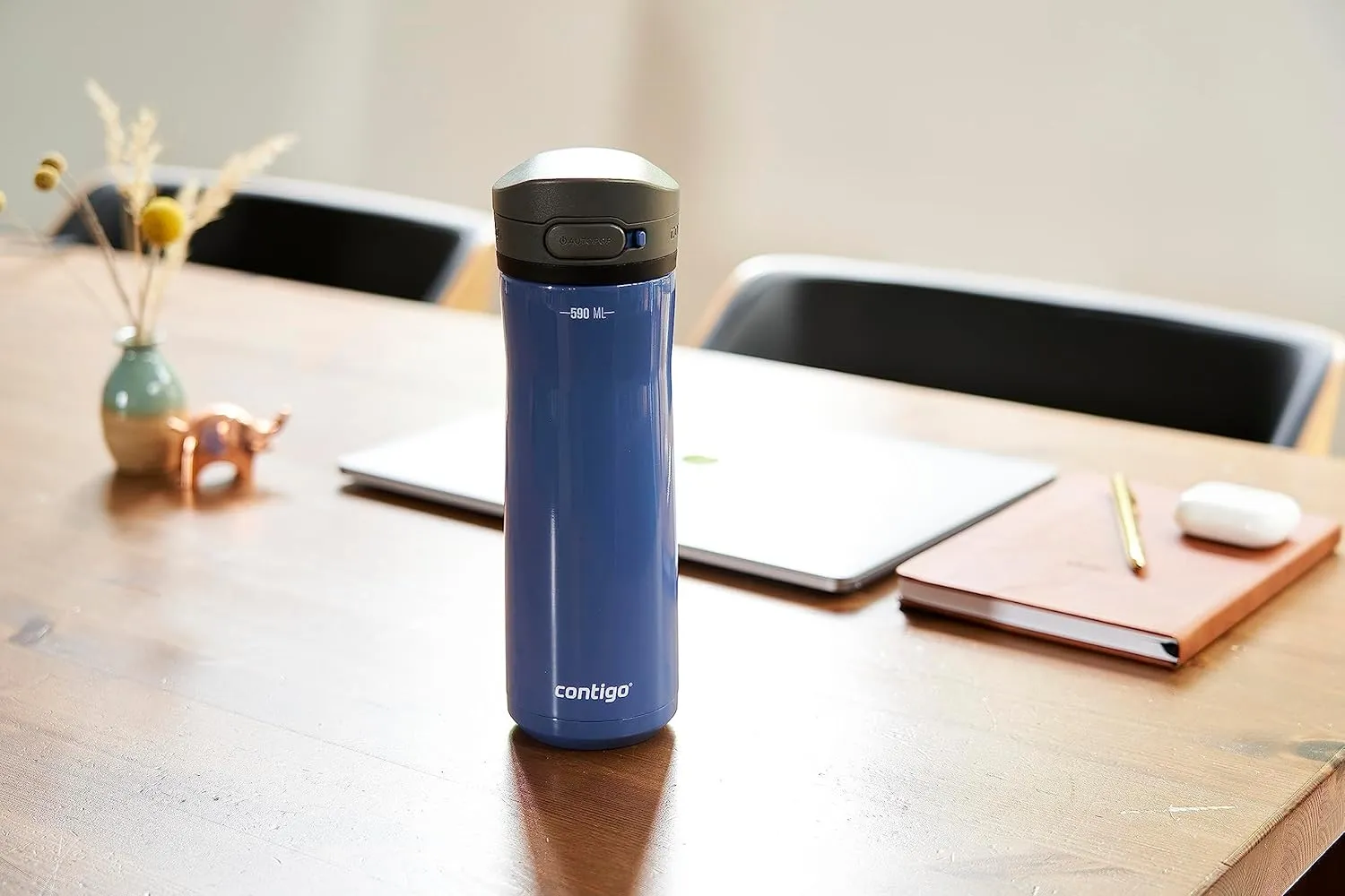 Contigo Jackson Chill drinks bottle, large BPA-free stainless steel water bottle, 100% leakproof, keeps drinks cool for up to 24 hours; insulated bottle for sports, cycling, jogging, hiking, 590 ml