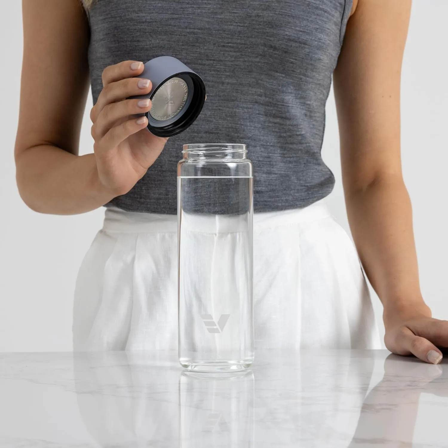 Glass Water Bottle 20oz - Non-insulated | Borosilicate Glass | Dishwasher Safe | No Plastic Touches Contents | A pure drinking experience - Lilac