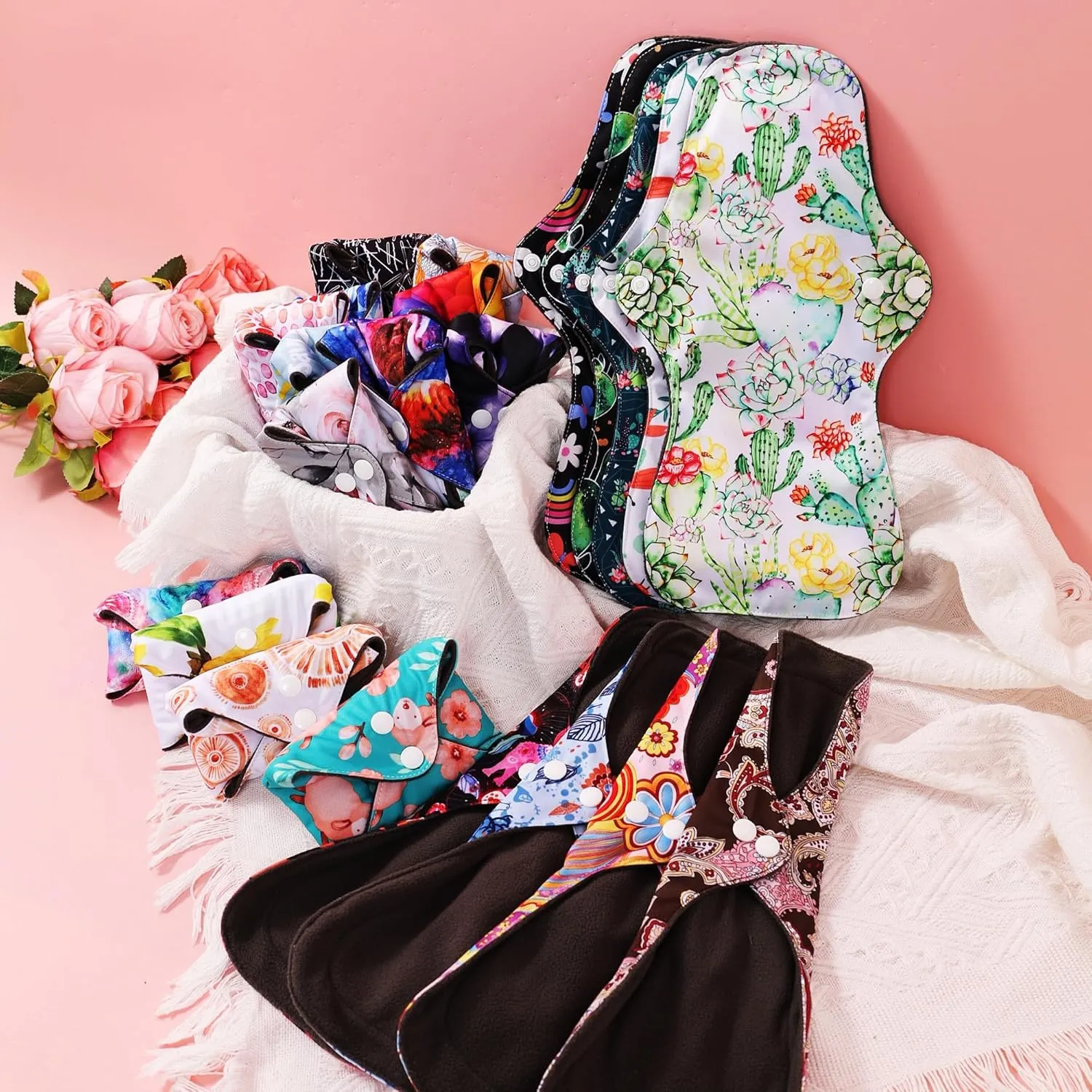 Large Random Prints Reusable Cloth Menstrual Pads Waterproof Sanitary Pads (5randompads)
