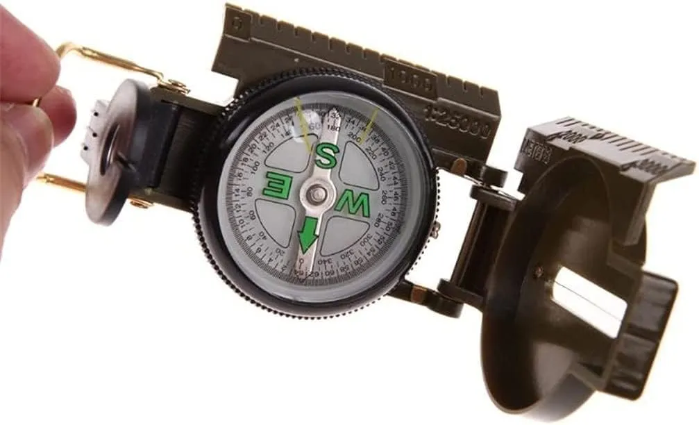 Portable Folding Lens Compass Fashion Multifunction Outdoor Lens Compass Boat Compass Dashboard Dash，Provide Accurate Direction Assistance, Easy to Carry