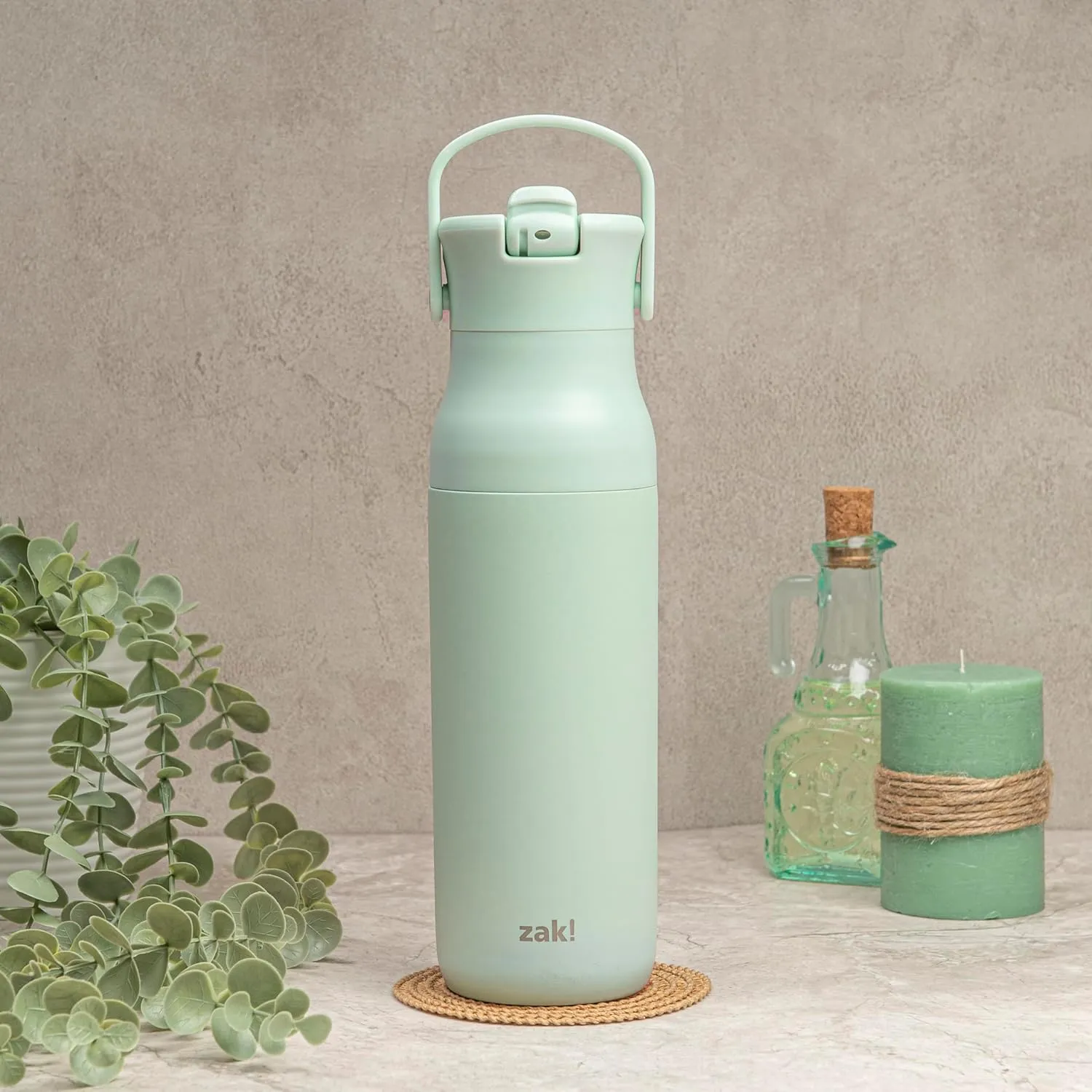 Zak Designs Harmony Water Bottle for Travel or At Home, 32oz Recycled Stainless Steel is Leak-Proof When Closed and Vacuum Insulated with Straw Lid and Carry Handle (Icicle Mint Green)